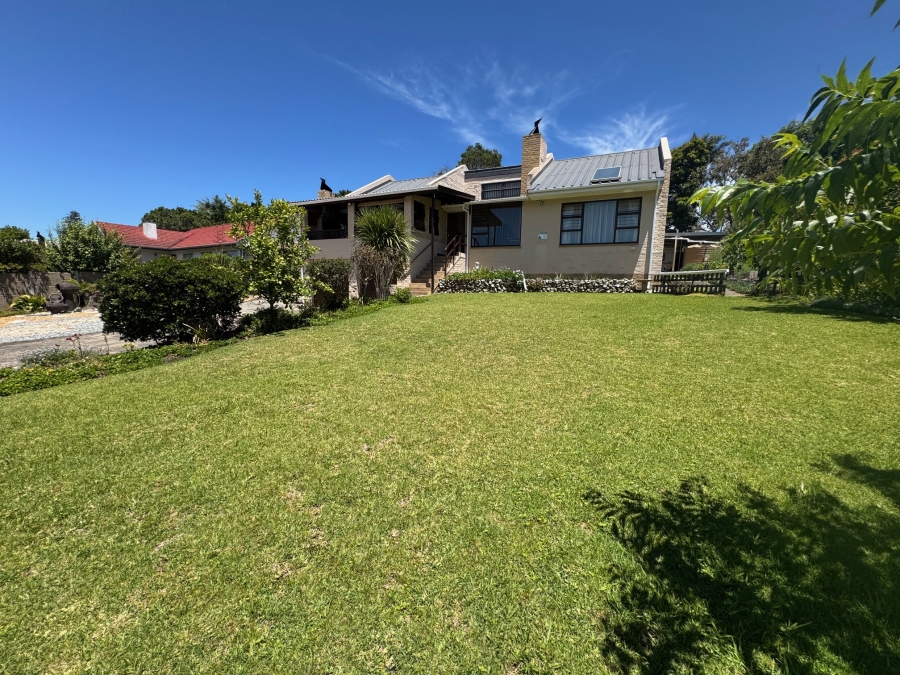 4 Bedroom Property for Sale in Denver Park Western Cape